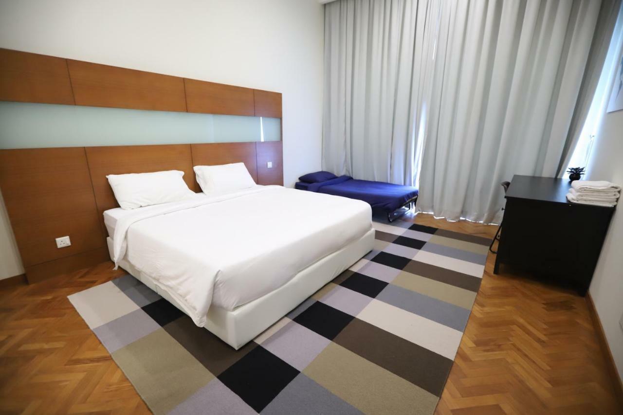 The Straits Quay Marina By Messina Clive Apartment Джордж Таун Екстериор снимка
