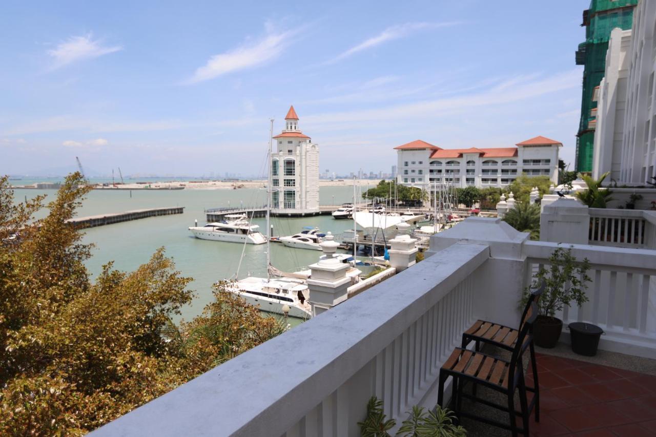 The Straits Quay Marina By Messina Clive Apartment Джордж Таун Екстериор снимка
