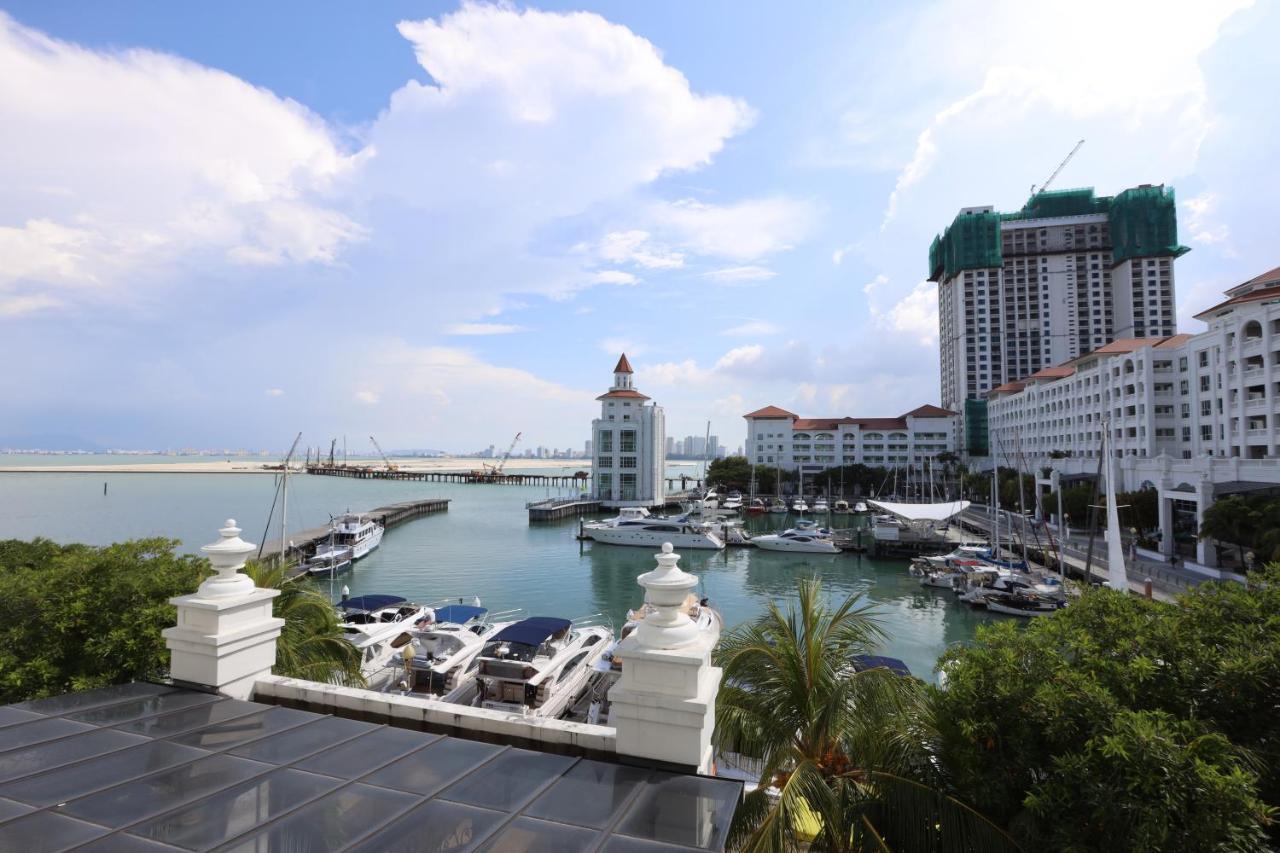 The Straits Quay Marina By Messina Clive Apartment Джордж Таун Екстериор снимка